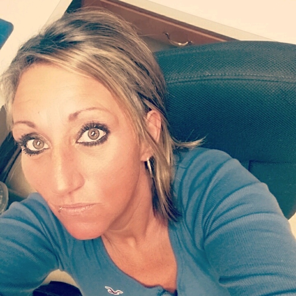 Meet your Posher, Sharon